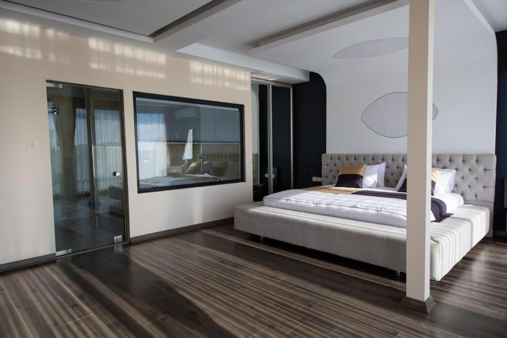 Carpe Diem Hotel Ayvalik Exterior photo