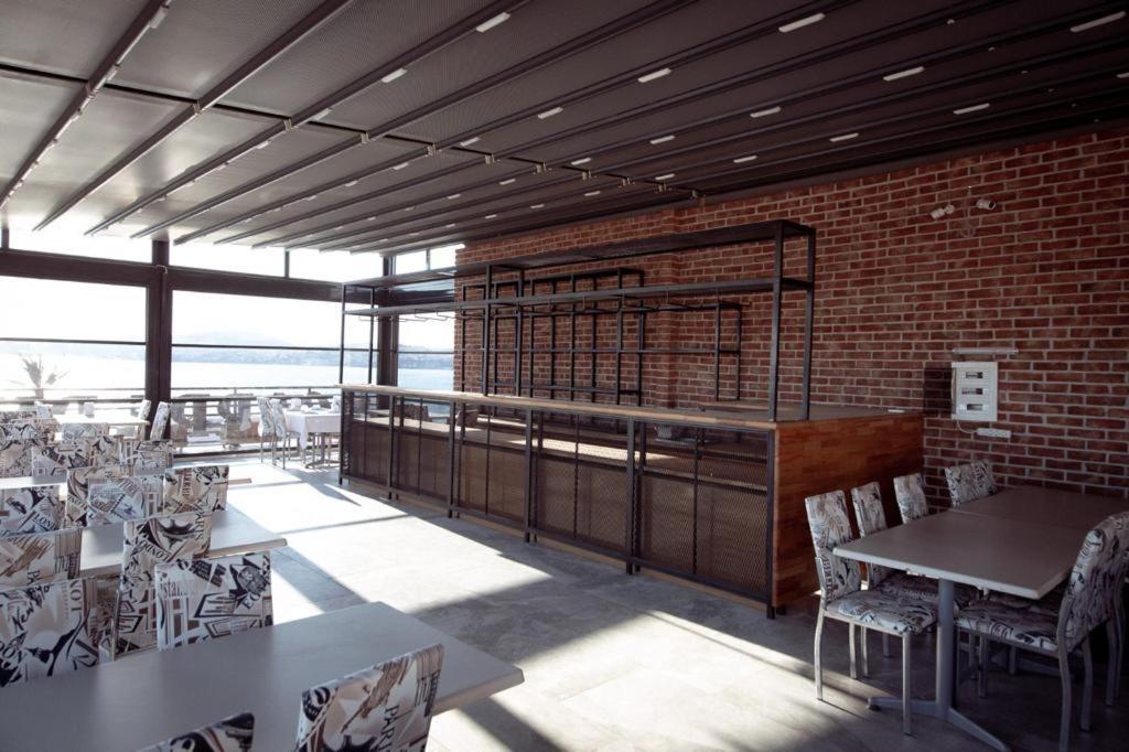 Carpe Diem Hotel Ayvalik Exterior photo